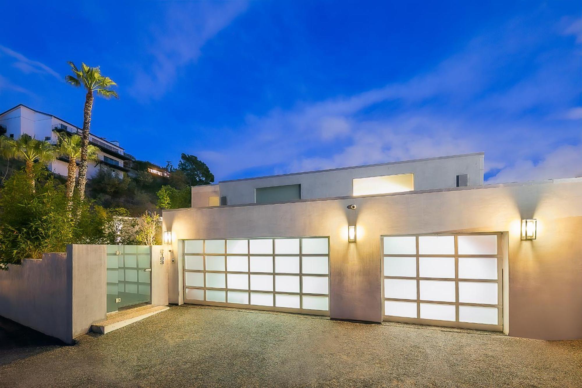Hollywood Hills Modern Sanctuary-jaw Dropping View